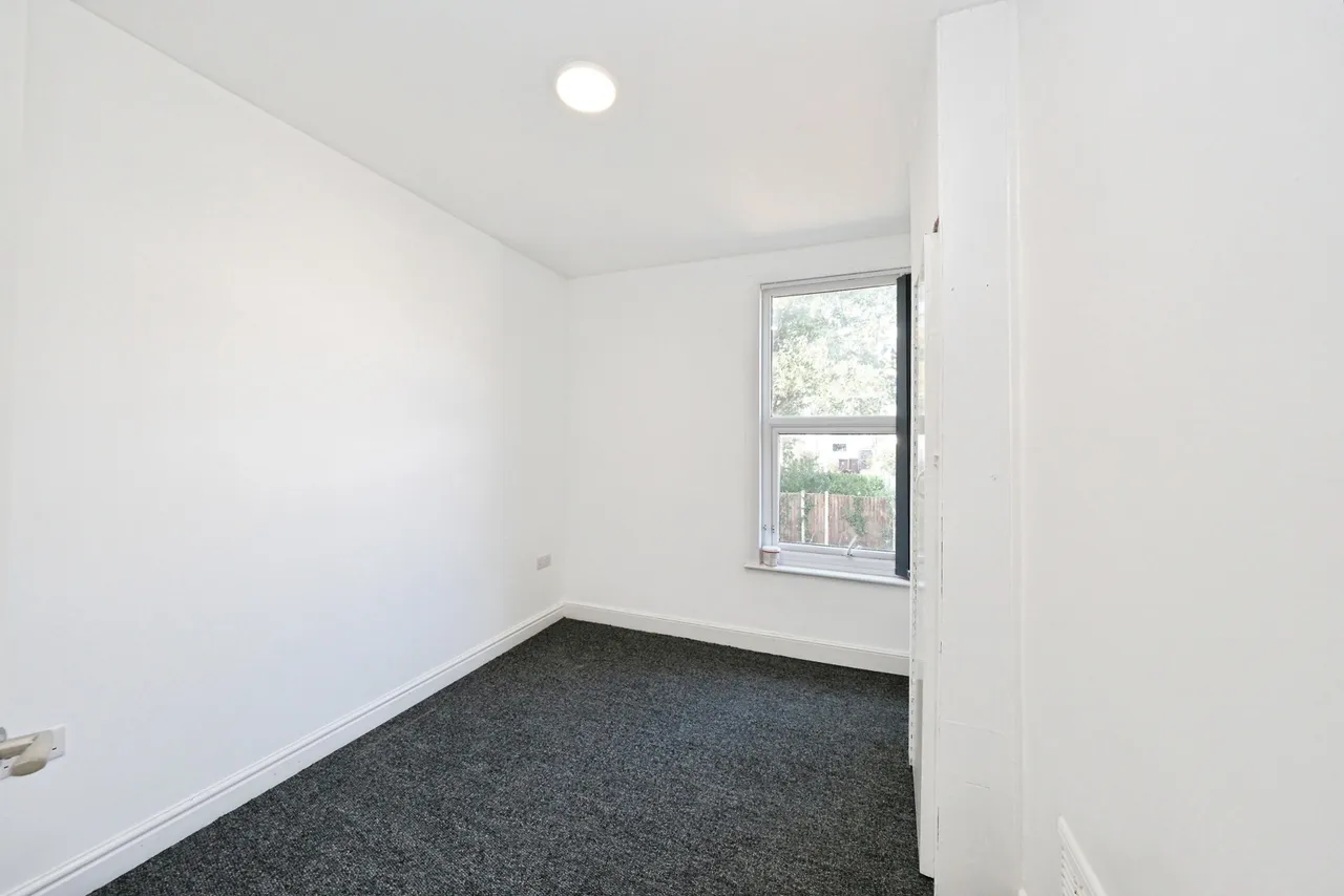 Sherbrooke Road, Nottingham, NG5, photo 9