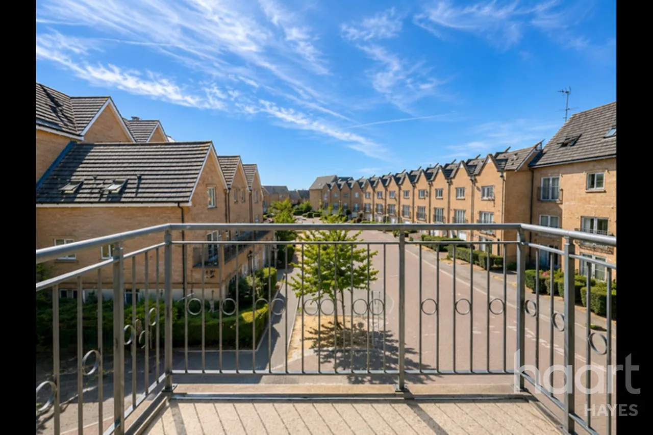 Varcoe Gardens, Hayes, UB3, photo 8