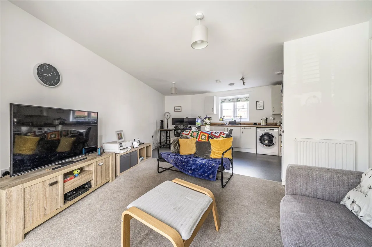 Elm Drive, Woodley, RG5, photo 3