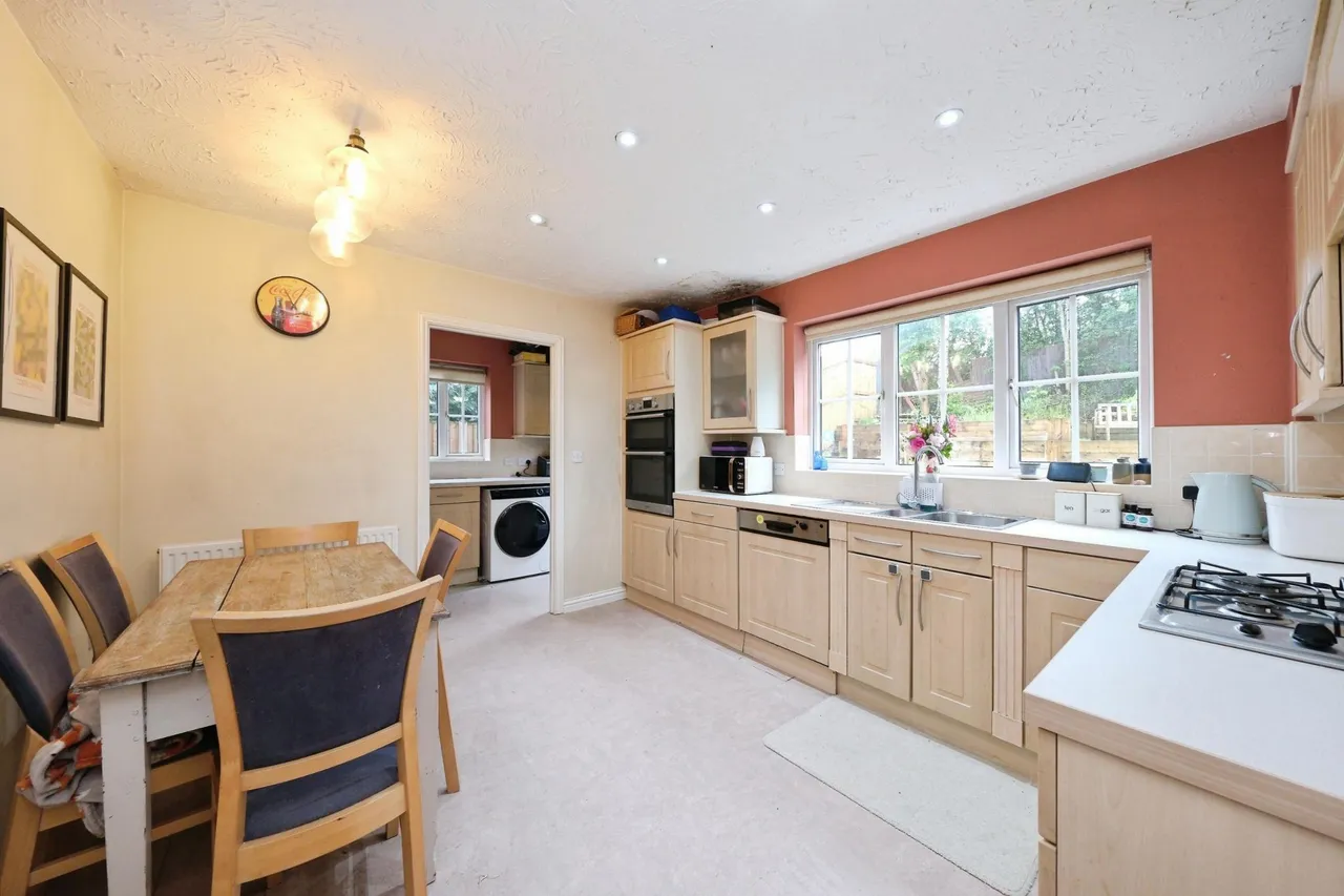 Sterling Close, Denby, DE5, photo 3