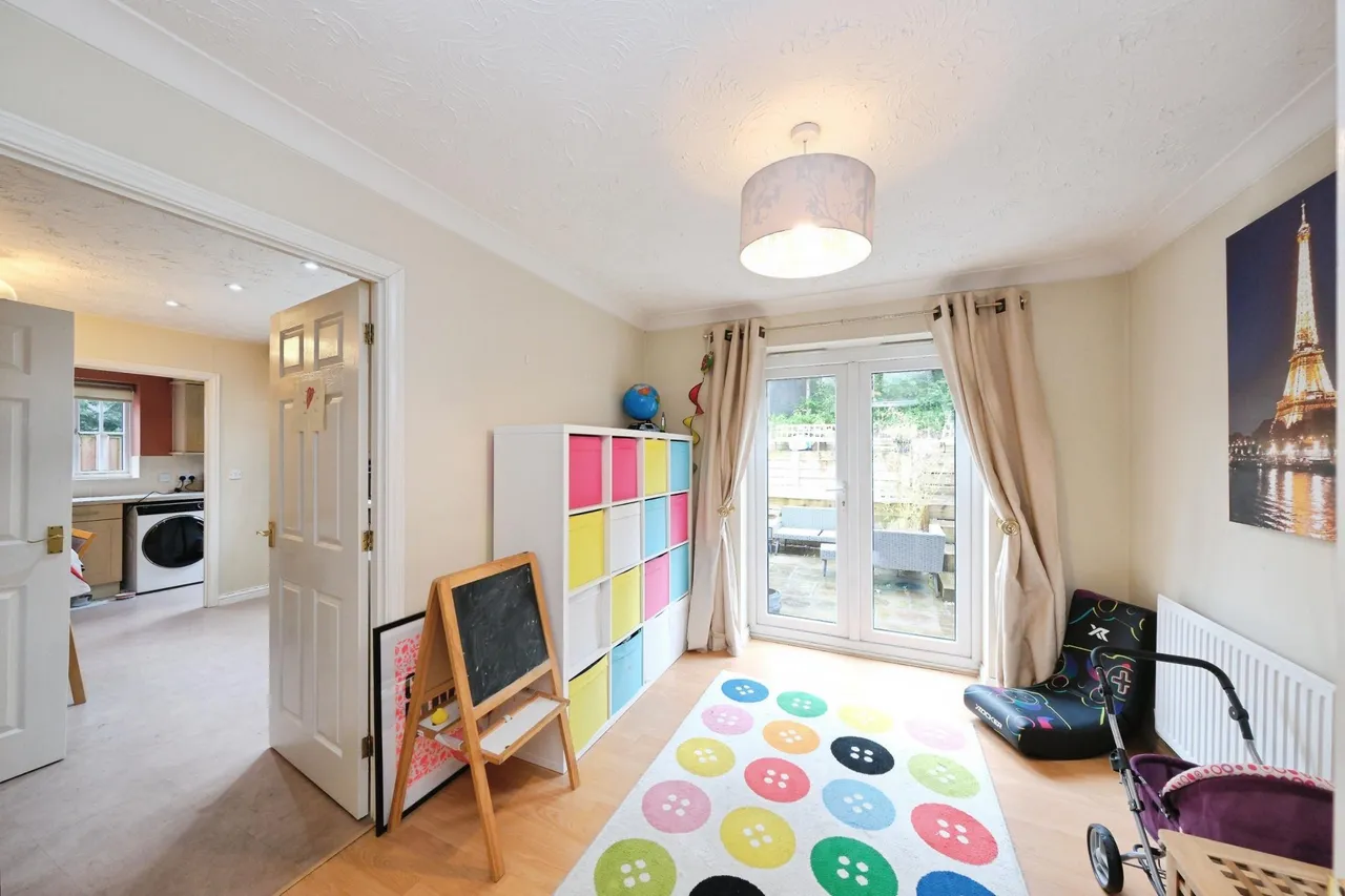Sterling Close, Denby, DE5, photo 9