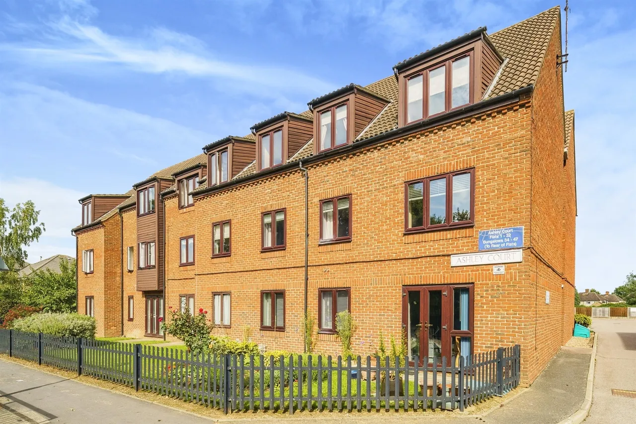 Ashley Court, Hatfield, photo 12