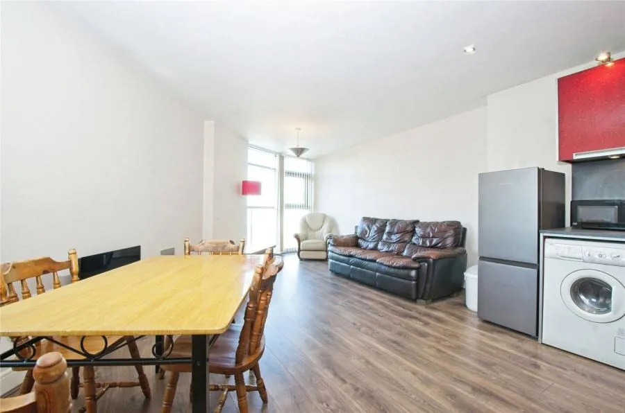 Bute Terrace, Cardiff, CF10, photo 2