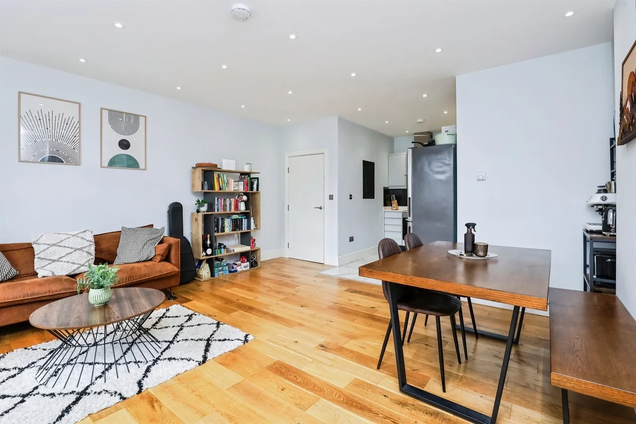 Syresham Gardens, Haywards Heath, photo 12