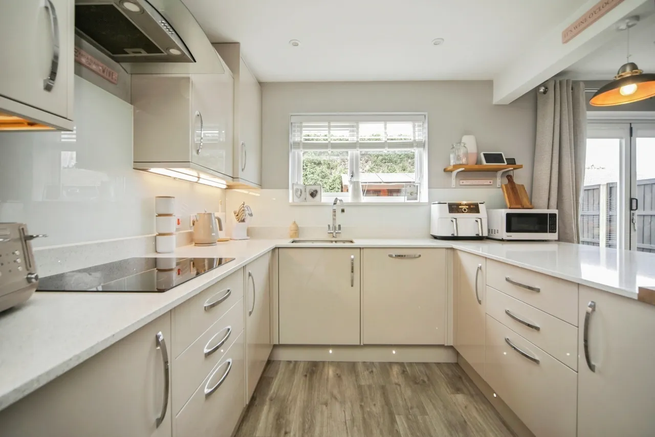 Melford Road, STOWMARKET, Suffolk, IP14, photo 5