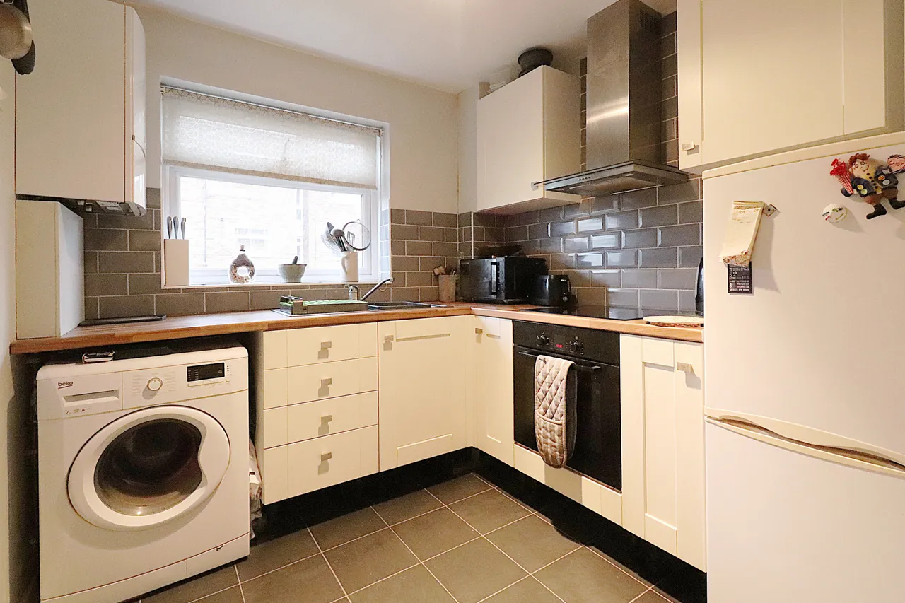 Warwick Court, 47 Park Hill Road, BR2, photo 3