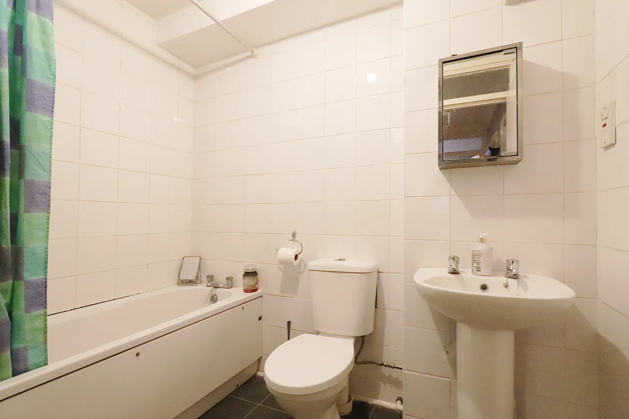 Warwick Court, 47 Park Hill Road, BR2, photo 4