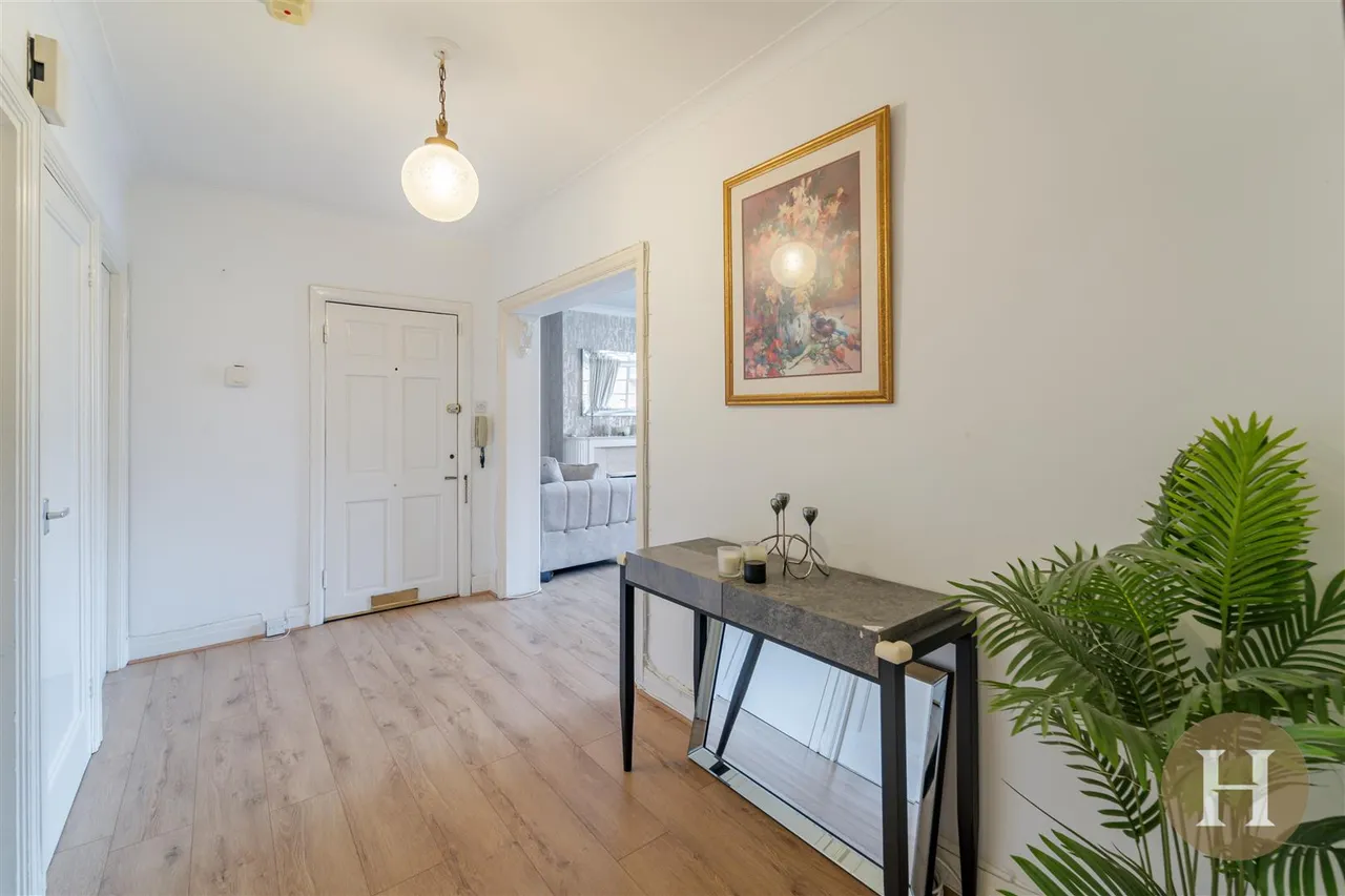 Viceroy Close, Birmingham, B5, photo 11