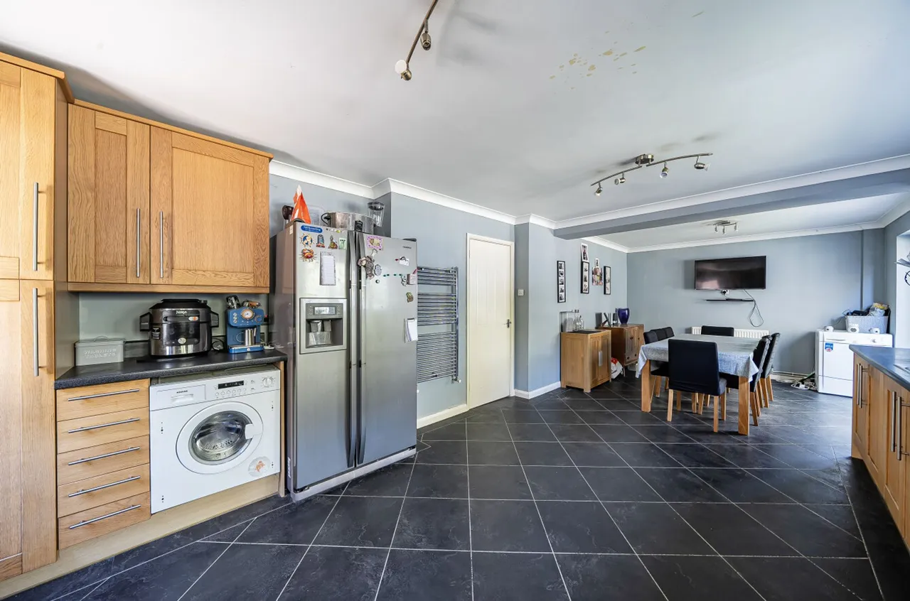 Silver Birch Drive, Middleton-On-Sea, PO22, photo 6