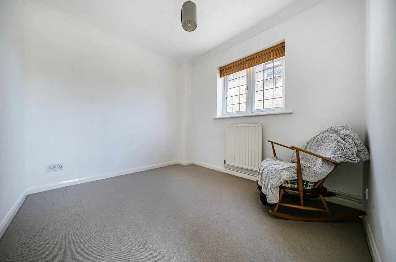 Silver Birch Drive, Middleton-On-Sea, PO22, photo 11