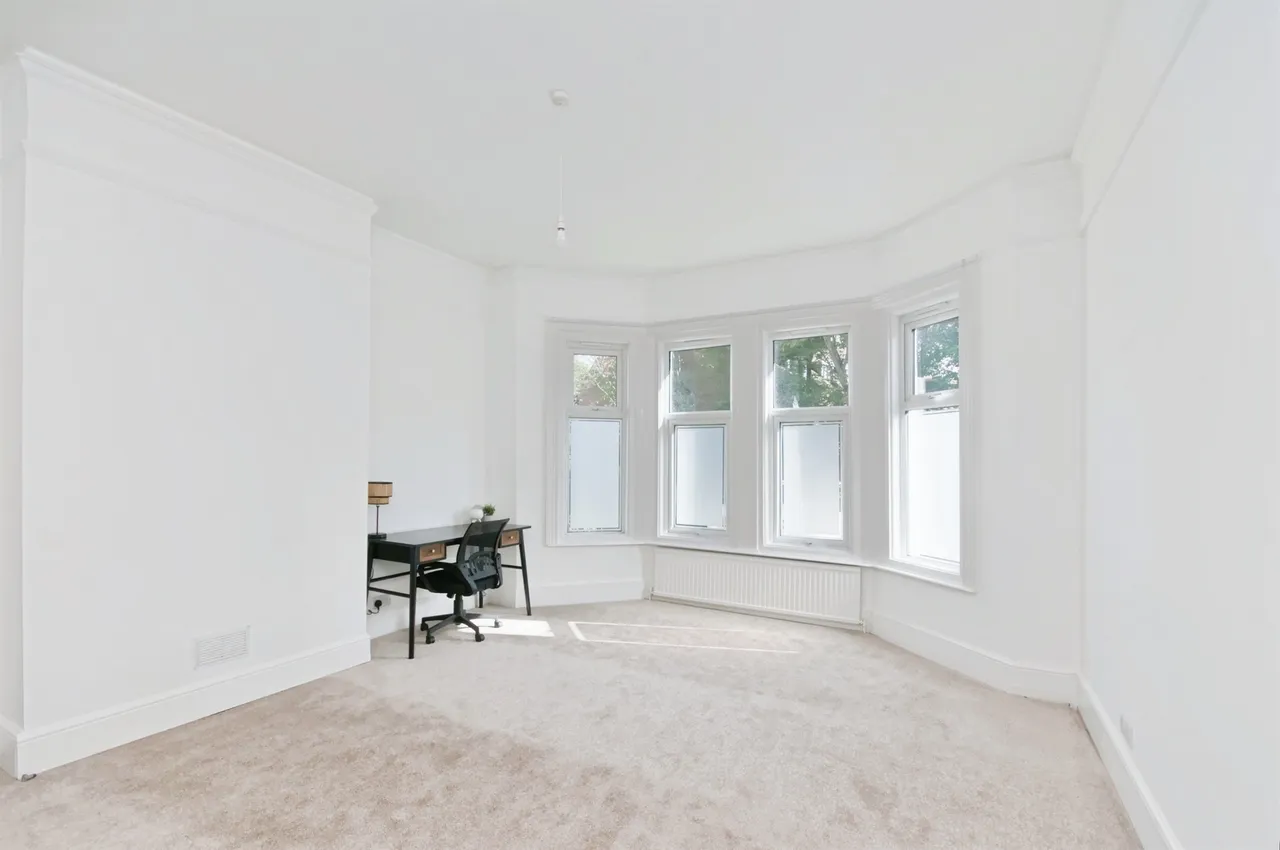 High Street, Westham, BN24, photo 9