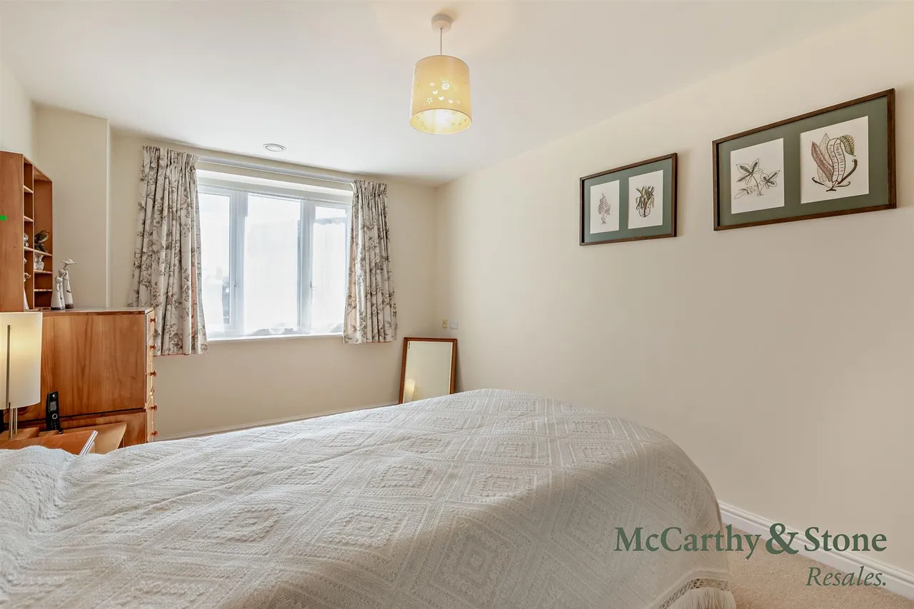 Picton Avenue, Porthcawl, CF36, photo 18