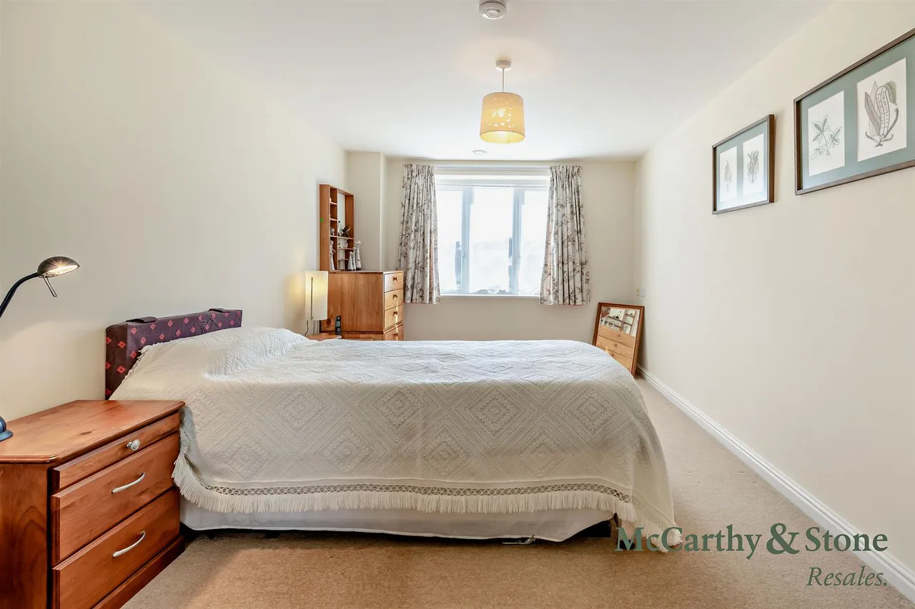 Picton Avenue, Porthcawl, CF36, photo 16