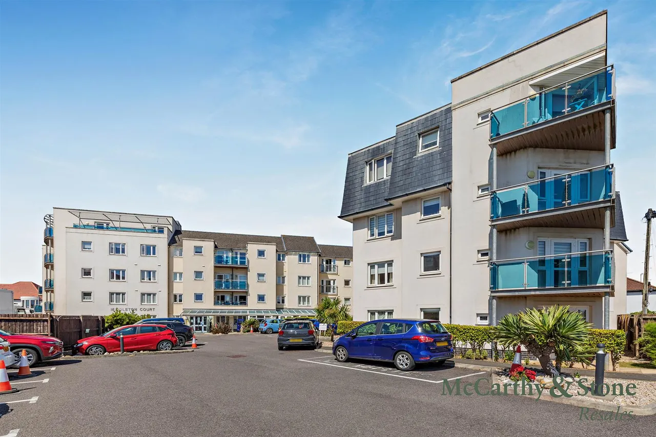 Picton Avenue, Porthcawl, CF36, photo 26