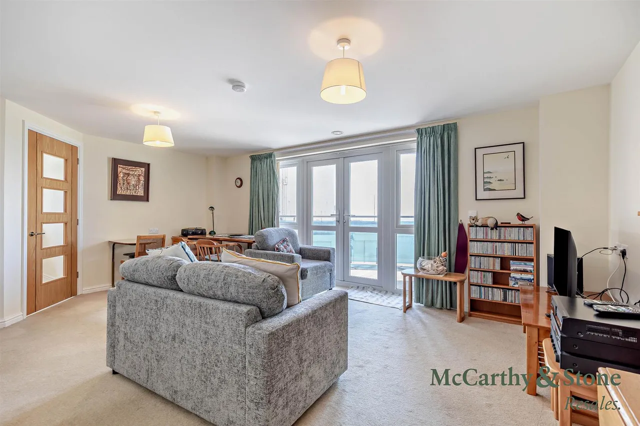 Picton Avenue, Porthcawl, CF36, photo 6