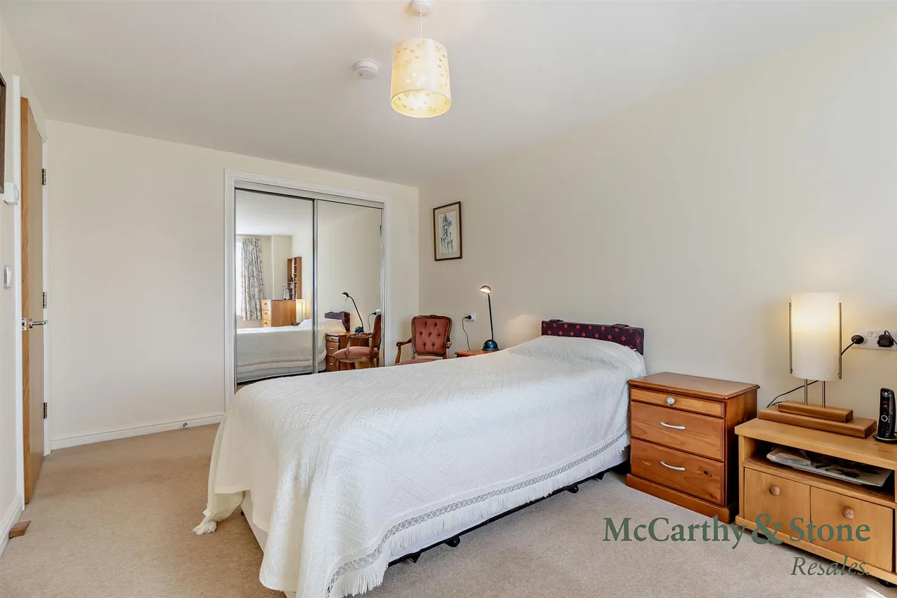 Picton Avenue, Porthcawl, CF36, photo 17