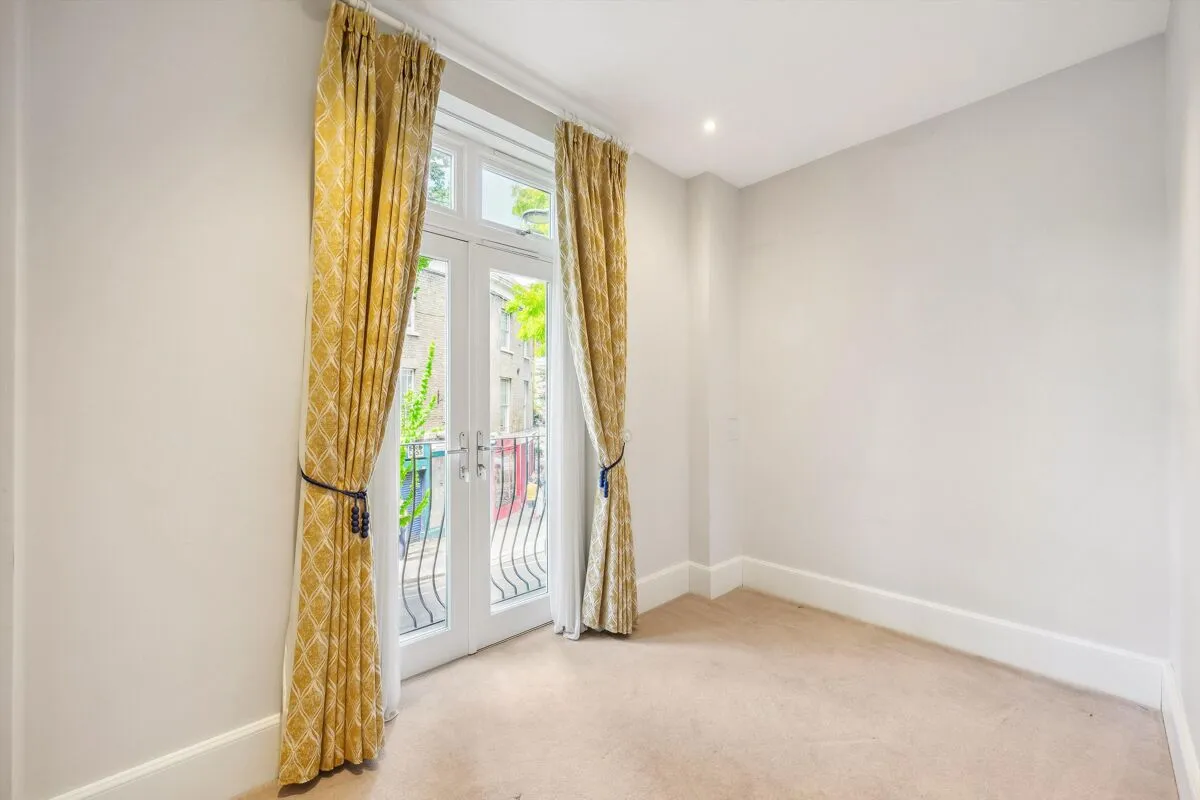 Pembridge Road, London, W11, photo 13