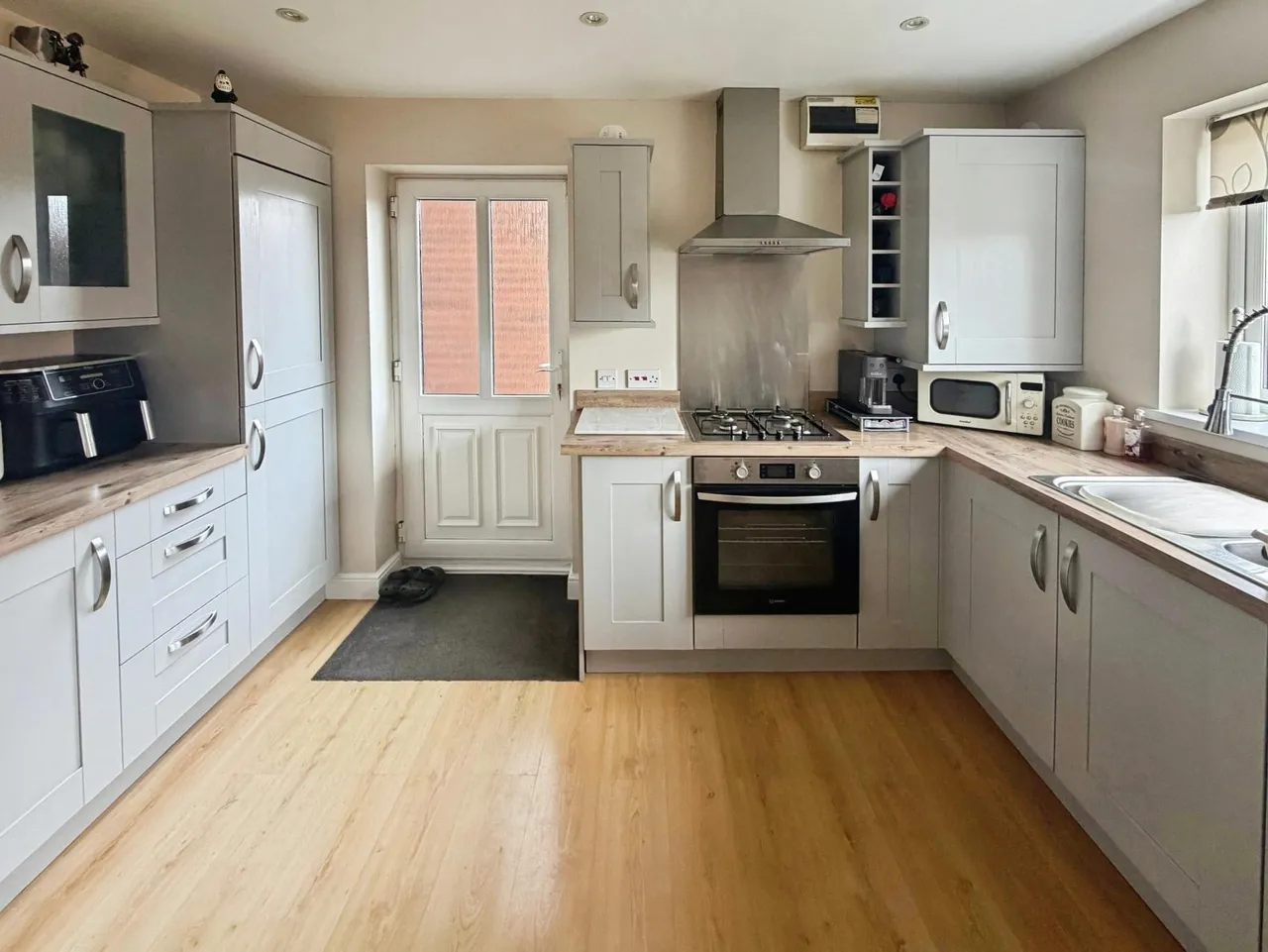 Lowgates, Staveley, S43, photo 6