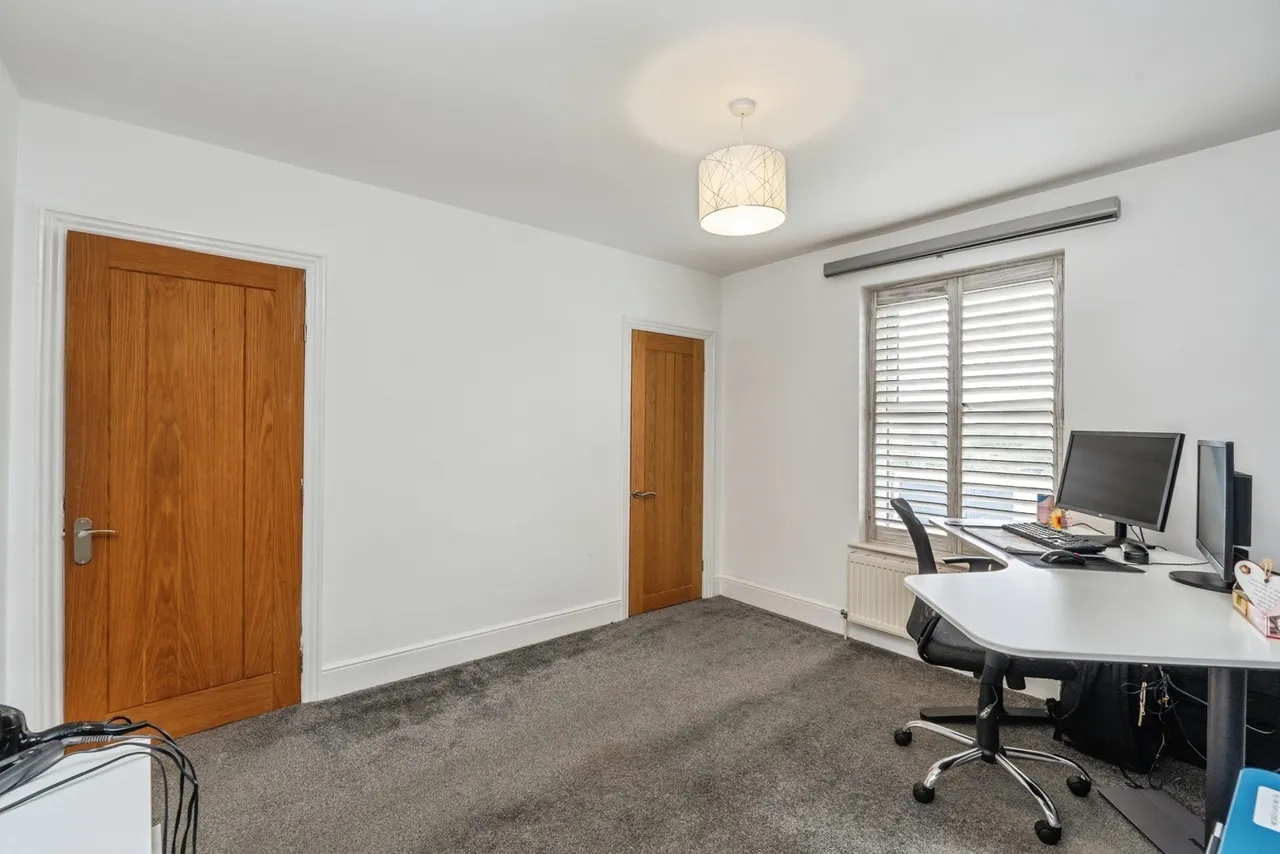 Newtown Road, Southampton, SO19, photo 18