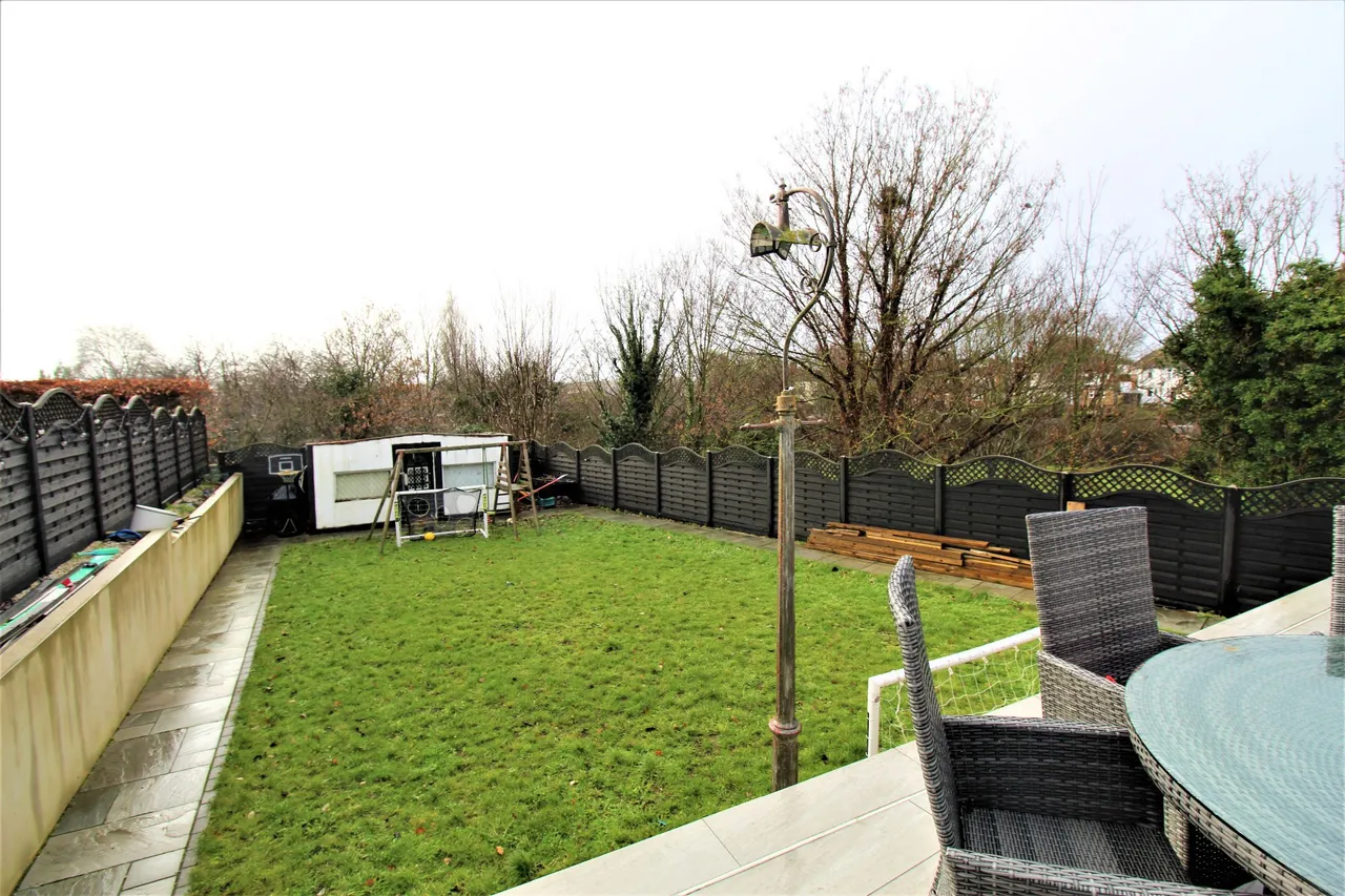 Wood View, Grays, Essex, RM17 5TF, photo 17