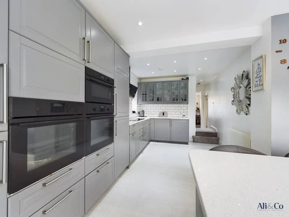 Wood View, Grays, Essex, RM17 5TF, photo 8