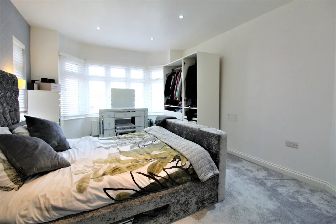 Wood View, Grays, Essex, RM17 5TF, photo 12