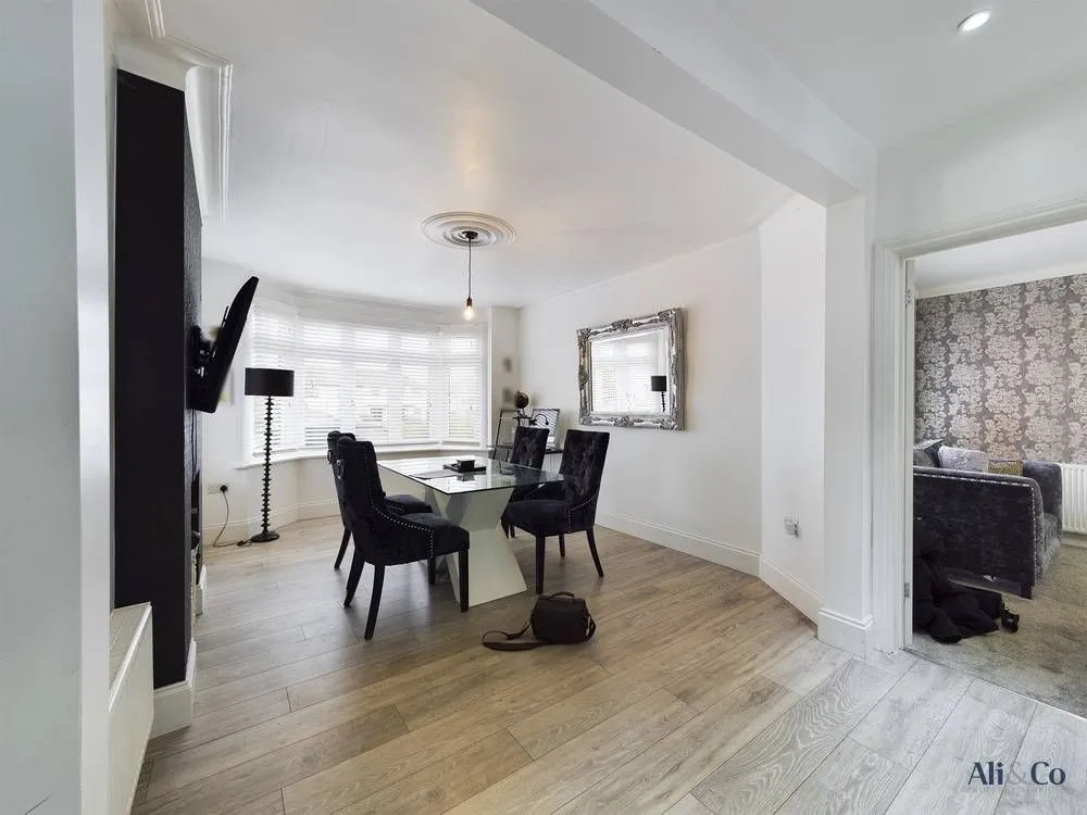 Wood View, Grays, Essex, RM17 5TF, photo 4