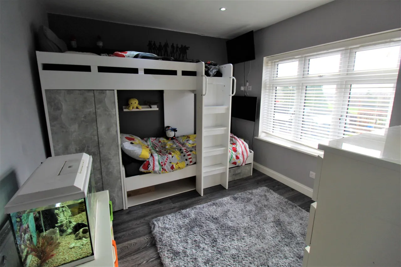 Wood View, Grays, Essex, RM17 5TF, photo 14