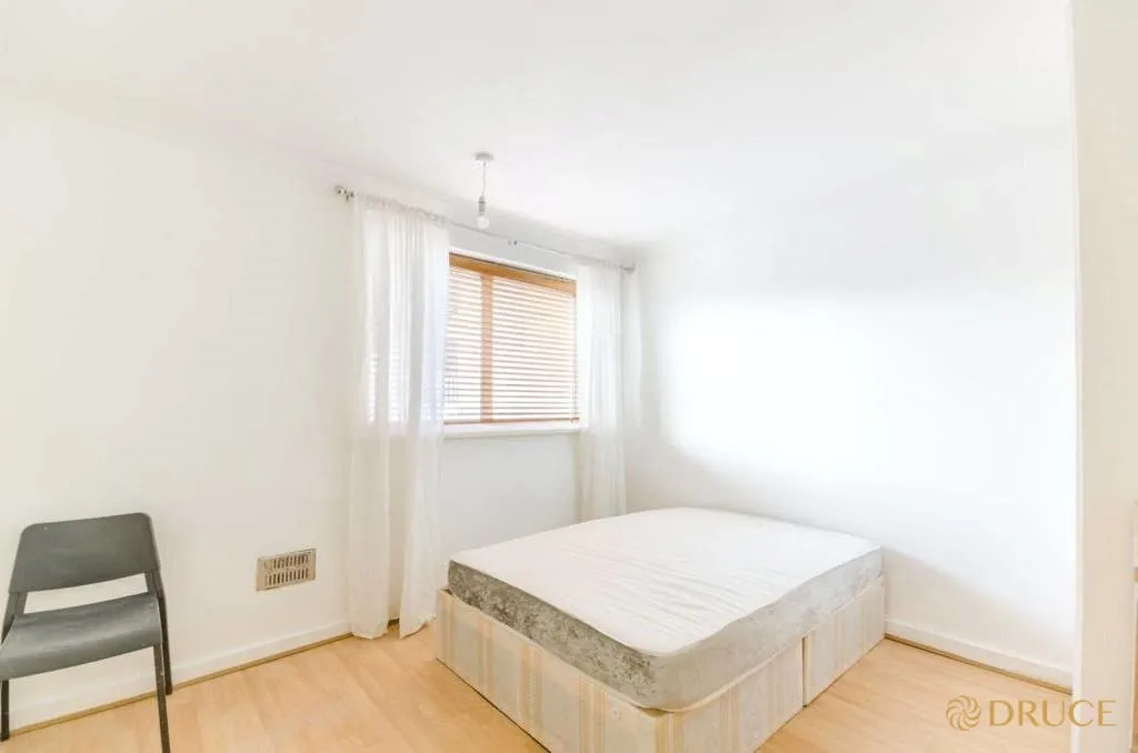Parkgate Road, Battersea Park, SW11, photo 3