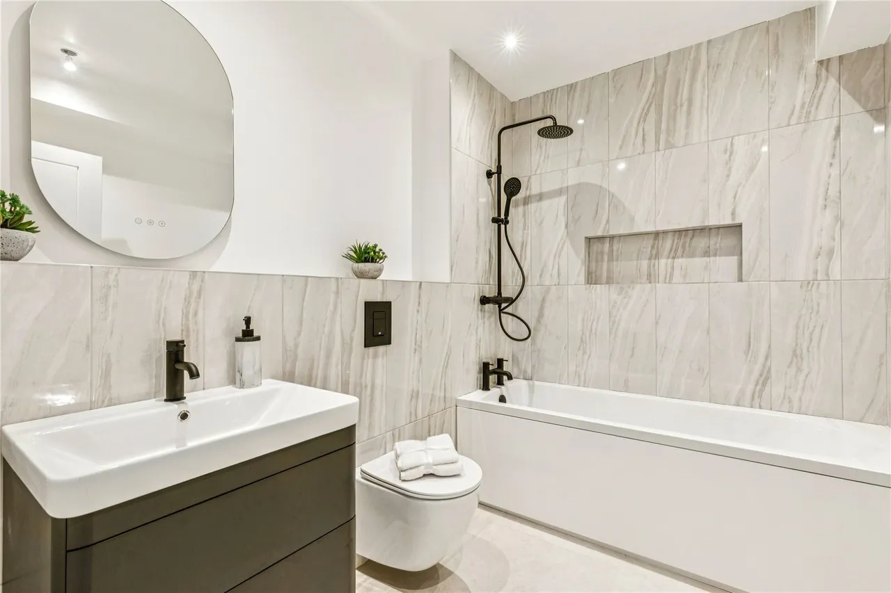 Byards Croft, London, SW16, photo 6