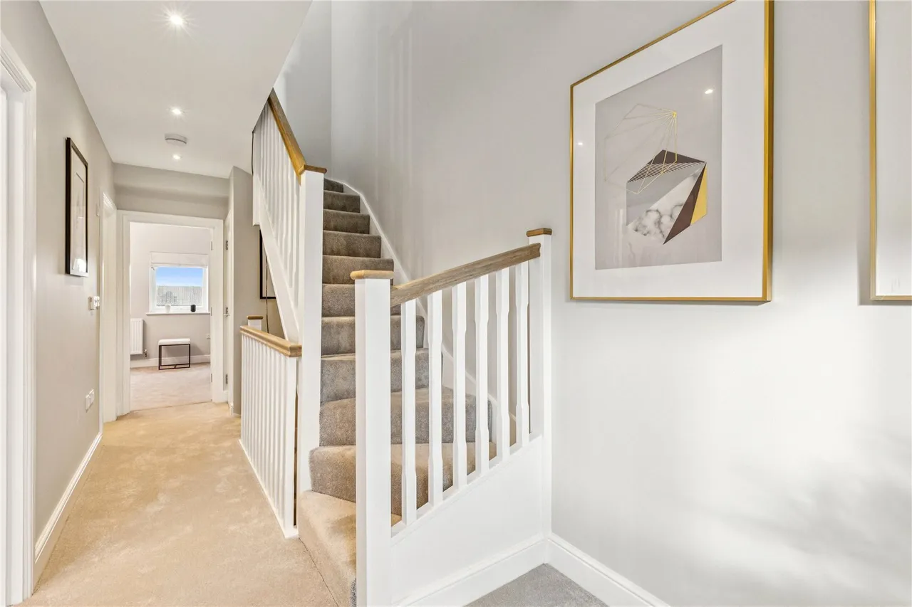 Byards Croft, London, SW16, photo 7
