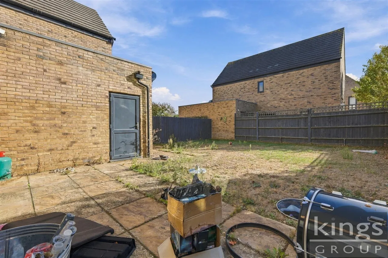 Markwick Avenue, Cheshunt, photo 16