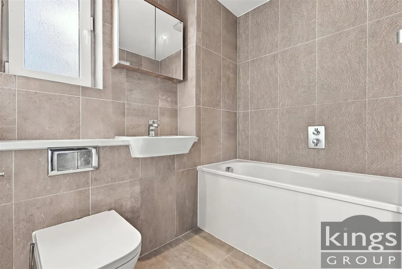Markwick Avenue, Cheshunt, photo 14