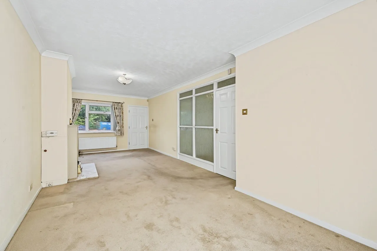 Harlestone Road, Northampton, Northamptonshire, NN5, photo 4