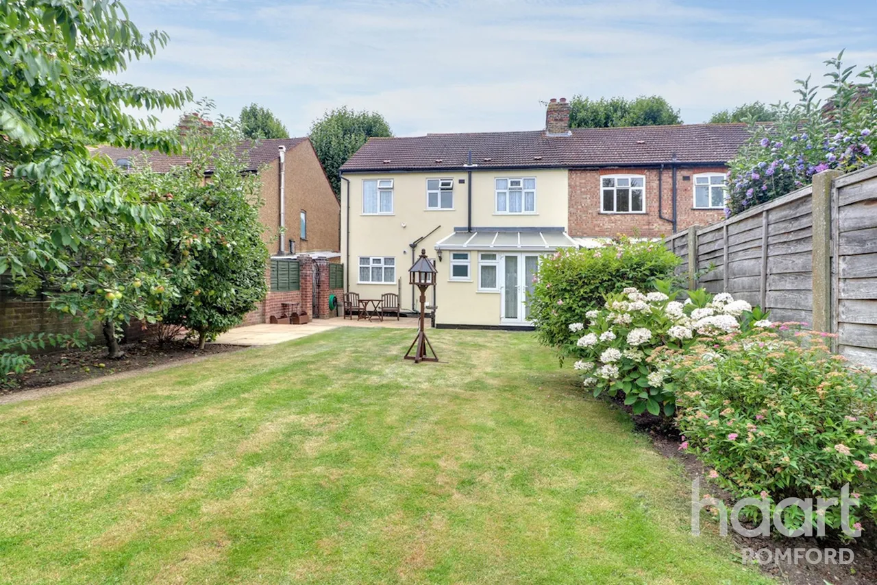 Rush Green Road, Romford, RM7, photo 4