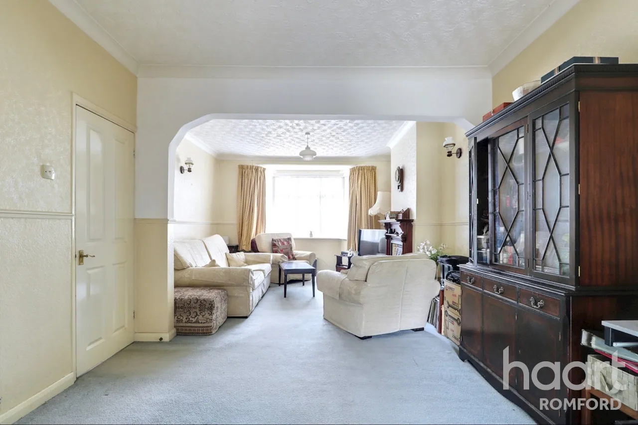 Rush Green Road, Romford, RM7, photo 11