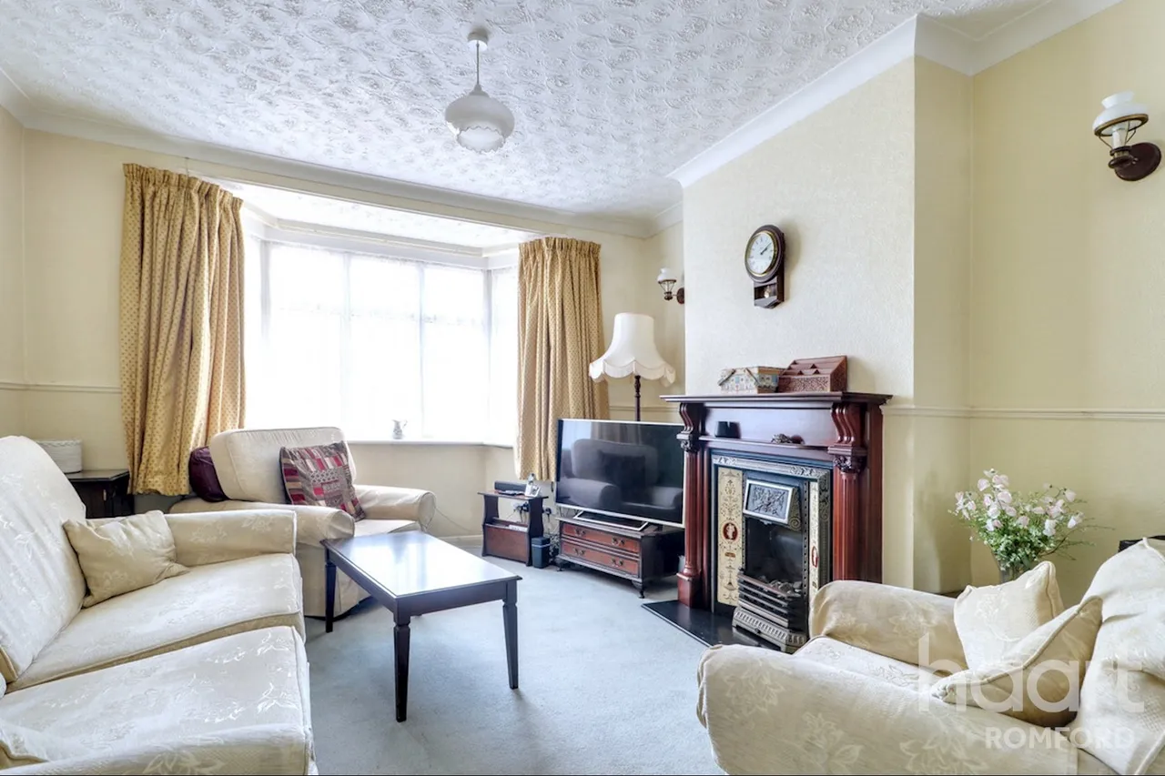 Rush Green Road, Romford, RM7, photo 5