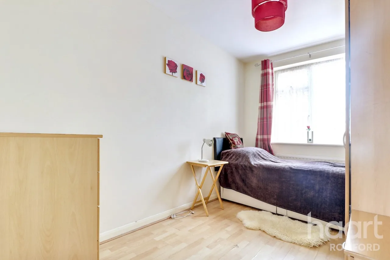 Rush Green Road, Romford, RM7, photo 18