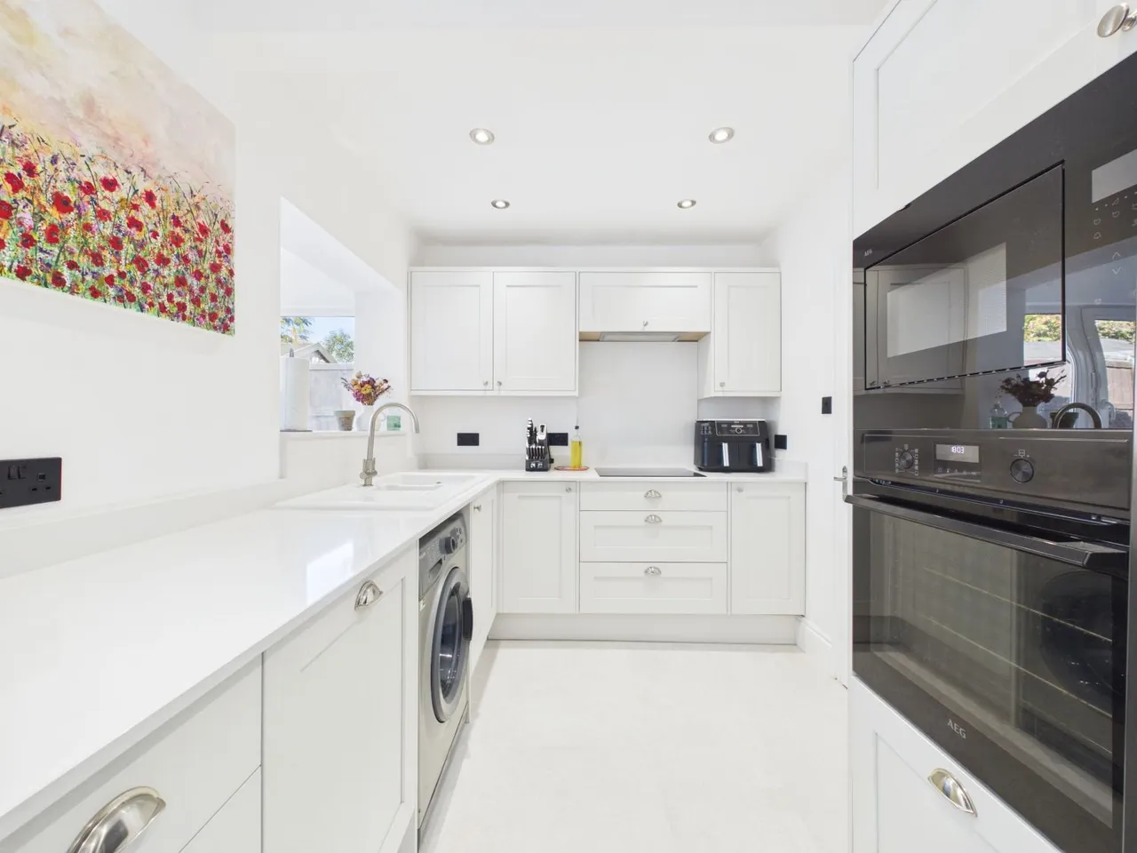 Central Avenue, Northampton, NN2, photo 11