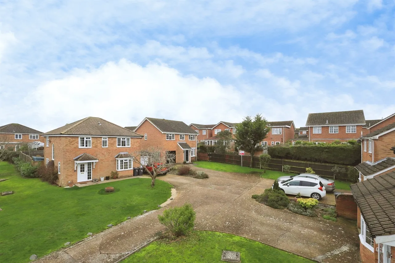 Howlett Drive, Hailsham, BN27, photo 22