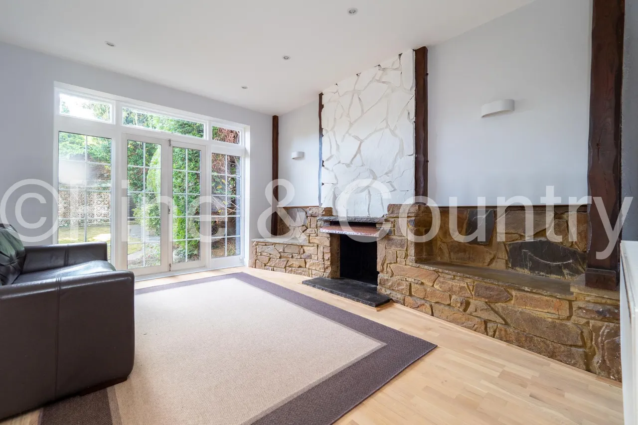 The Drive, Epsom, KT19, photo 2