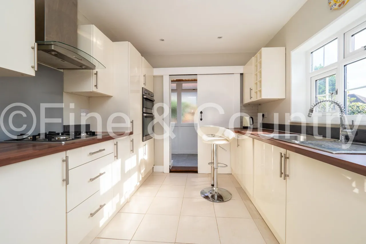 The Drive, Epsom, KT19, photo 4