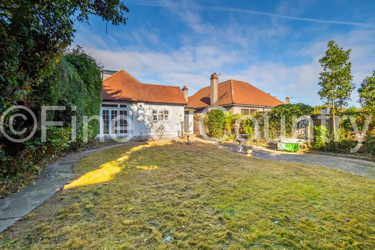 The Drive, Epsom, KT19, photo 10