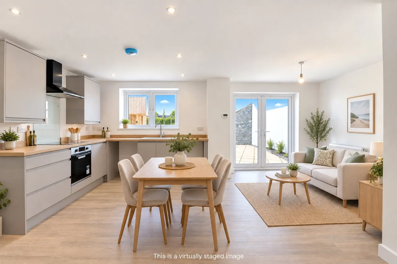 2 bed flat for sale, Lyndale Terrace, Instow, EX39