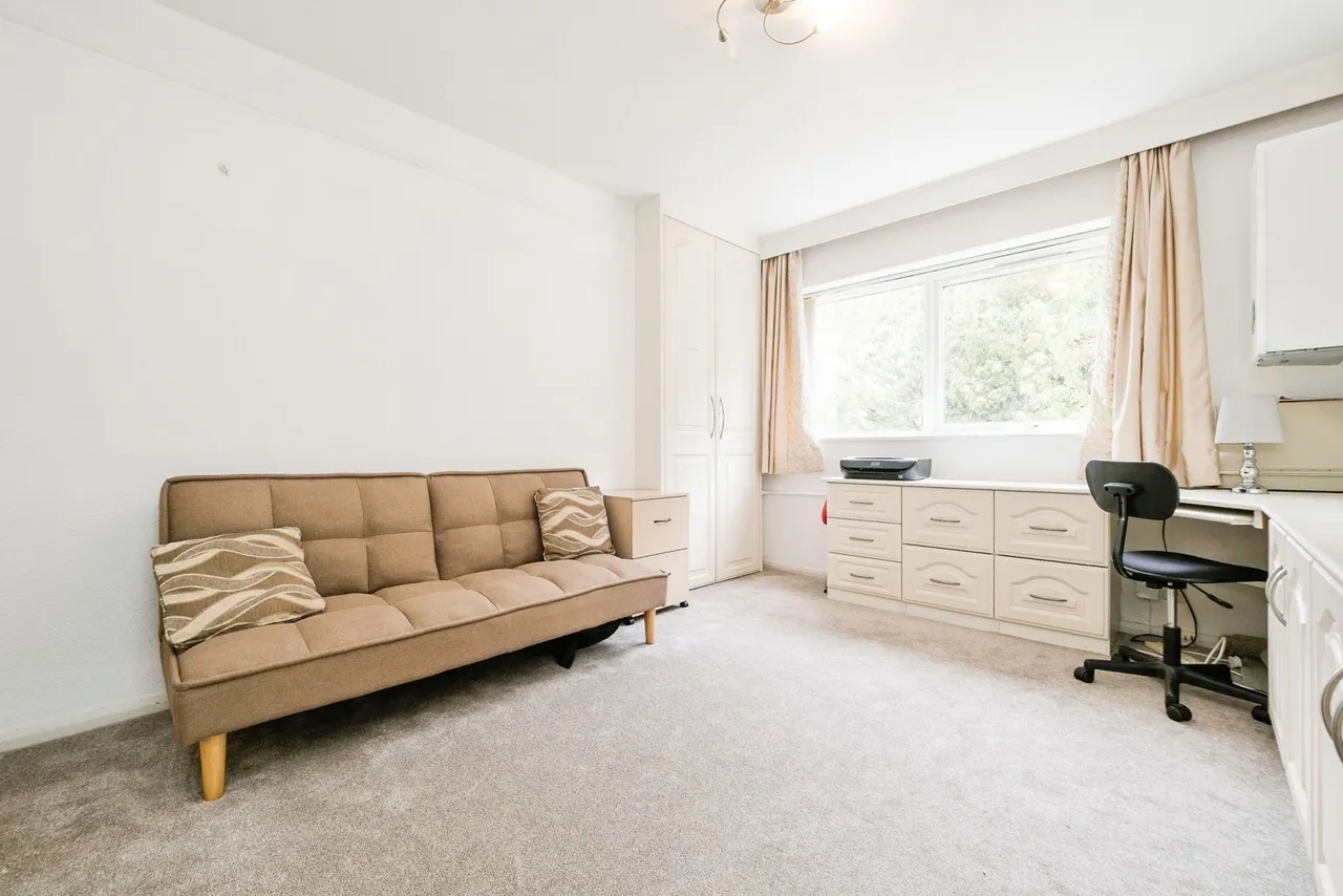 The Bowls, Chigwell, Essex, IG7, photo 14