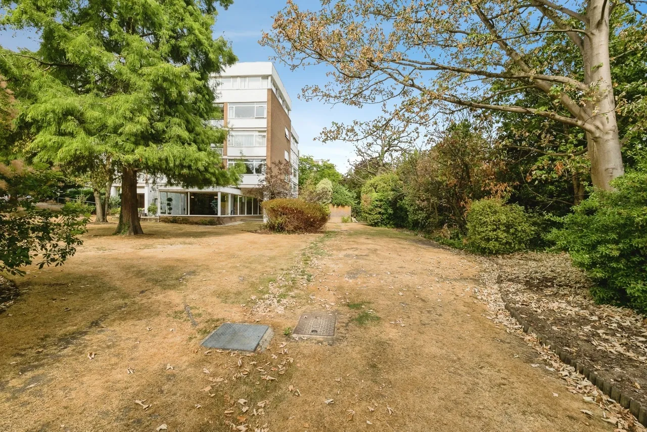 The Bowls, Chigwell, Essex, IG7, photo 6