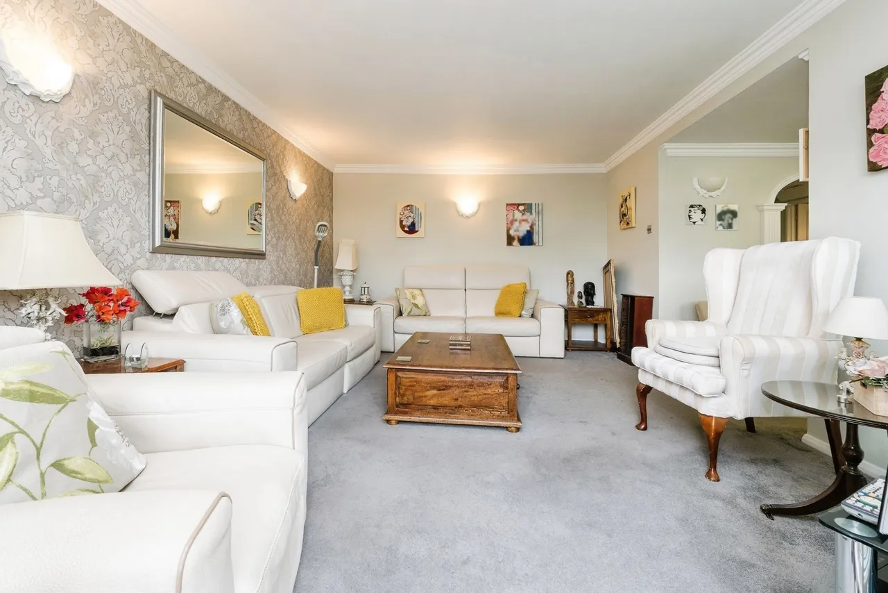 The Bowls, Chigwell, Essex, IG7, photo 5