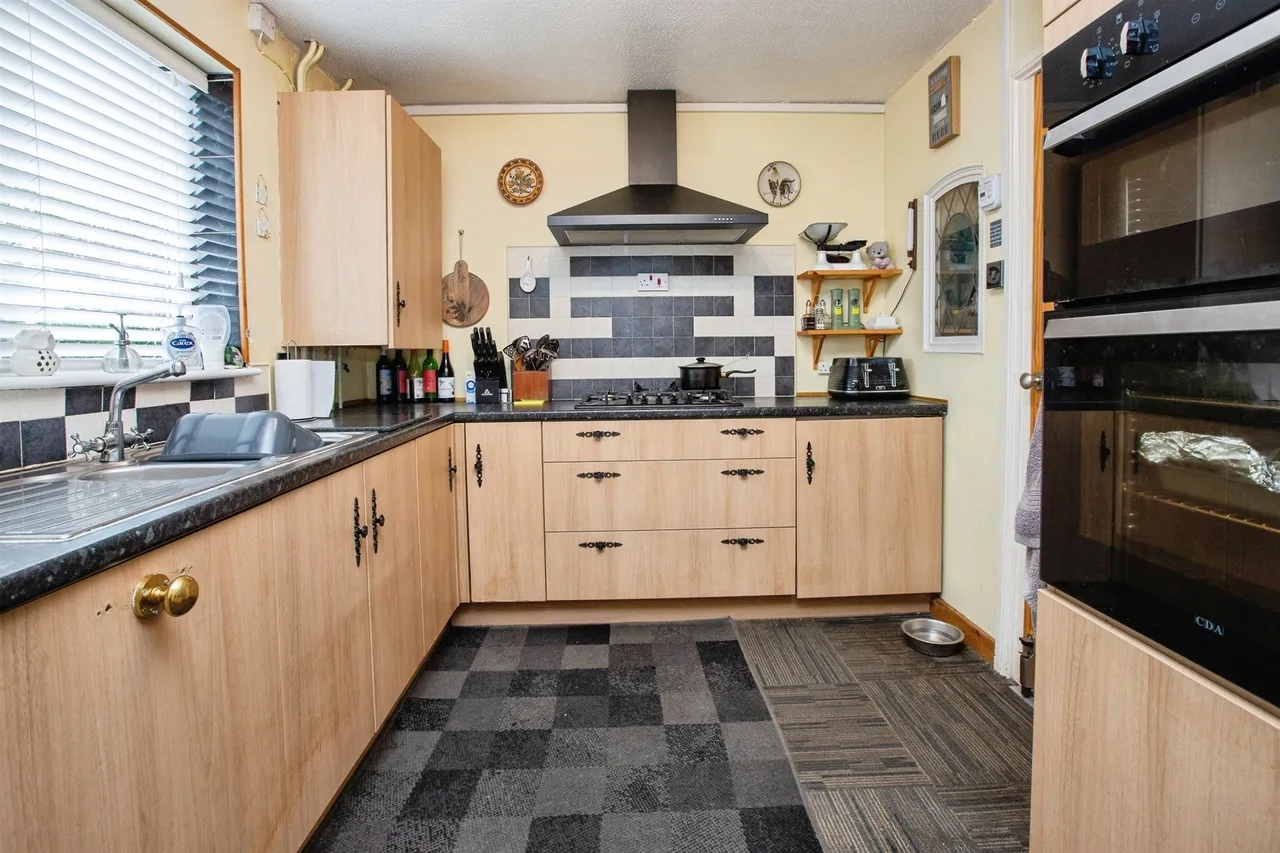 Ryefield Avenue, Ilkeston, DE7, photo 5