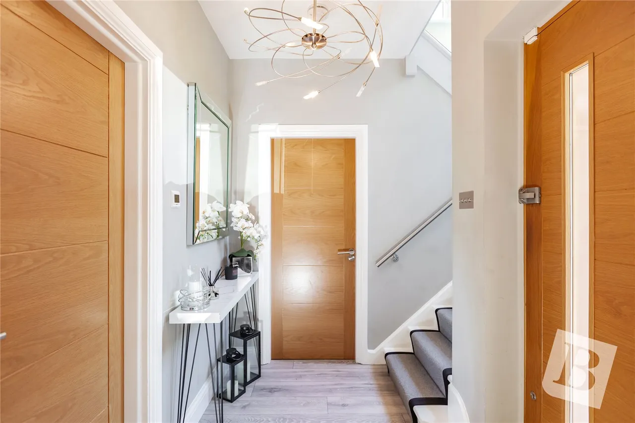 Hillside Walk, Brentwood, CM14, photo 19