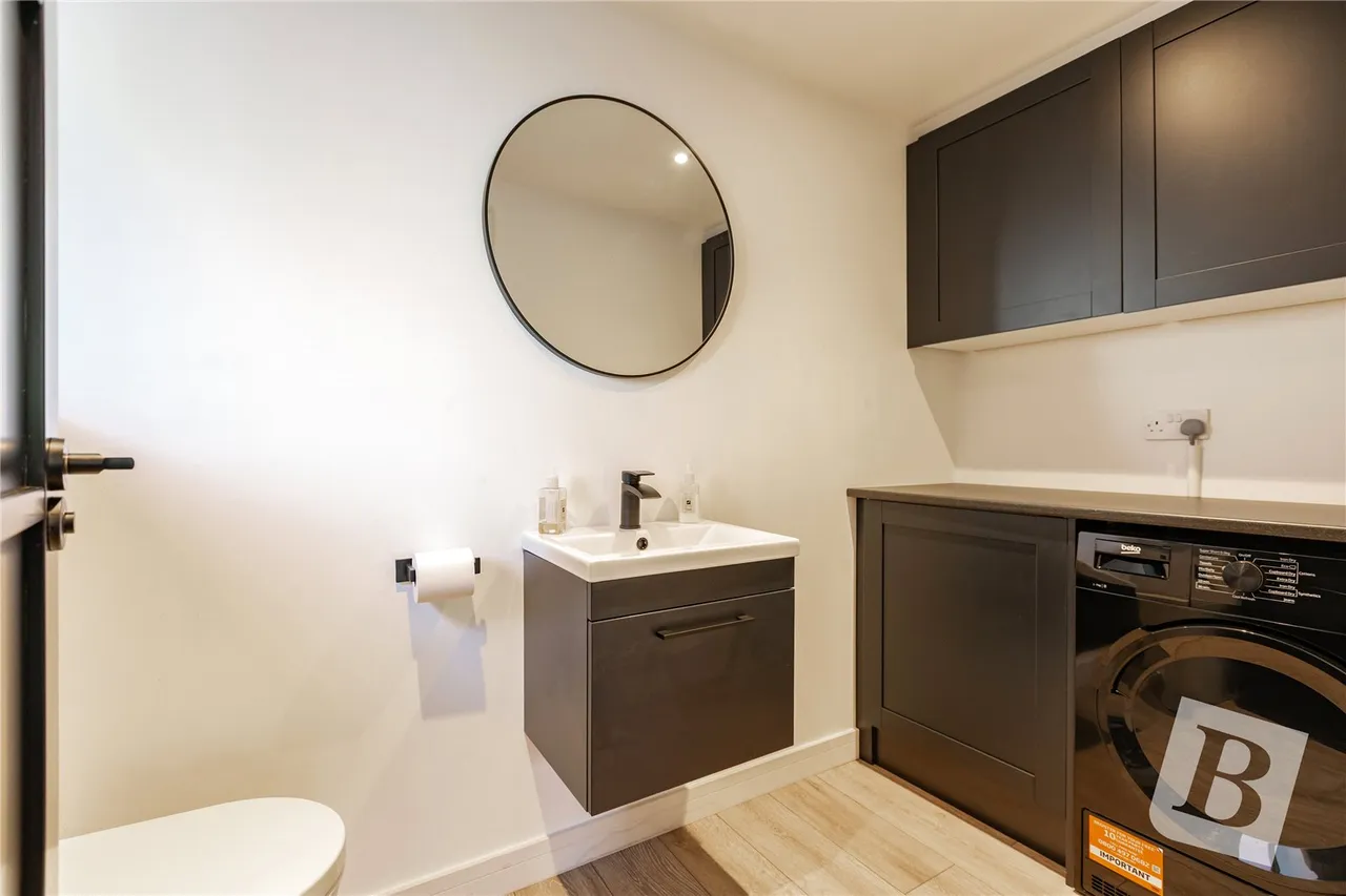Hillside Walk, Brentwood, CM14, photo 35